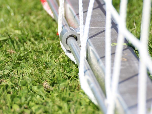 Netzsicherung für Fußballtore 7,32 x 2,44 m mit Stangensystem, Auslage: 1,50 m