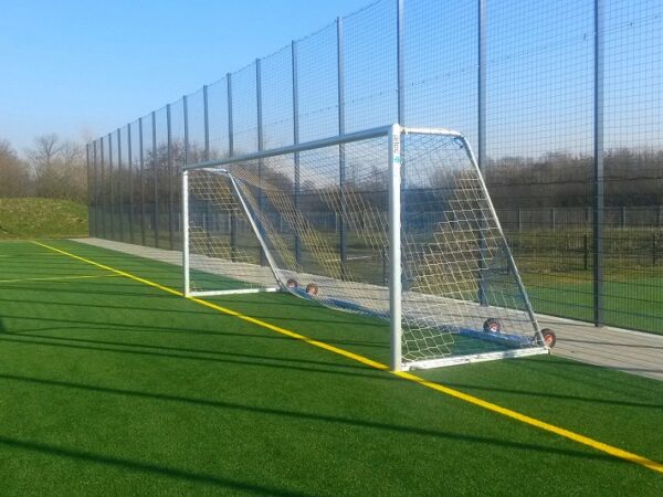 Fahrbares Fußball-Trainingstor PROTECTOR