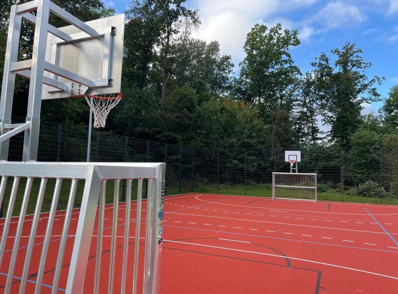 Bolztore mit Basketballkorb für öffentliche Plätze Bolztore mit Basketballkorb für öffentliche Plätze