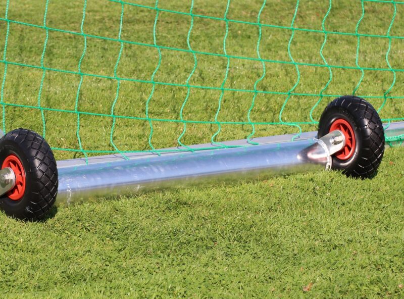 Minitor mit Kippsicherung, 2,40 x 1,60 m Minitor mit Kippsicherung, 2,40 x 1,60 m