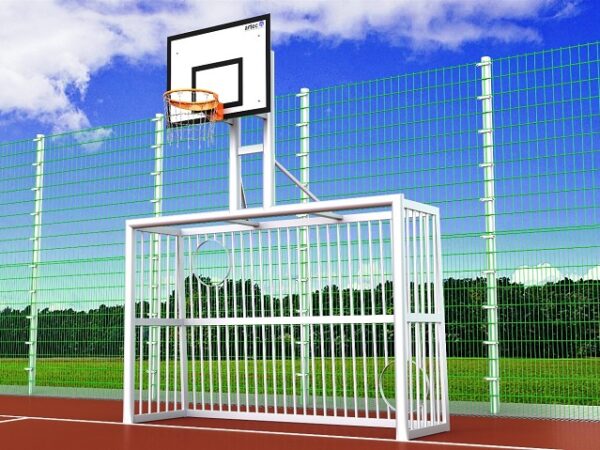 Bolztor mit Torwand und Basketballaufbau