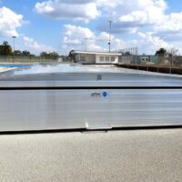 Fahrbare Abdeckung für Hochsprungmatten aus Aluminium