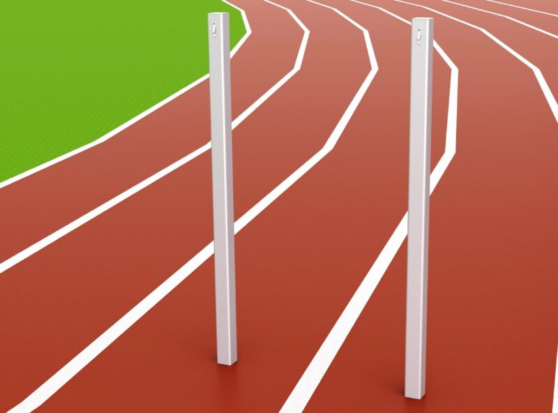 Zielpfosten aus Aluminium in Bodenhülsen stehend von artec Sportgeräte