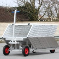 Hürdentransportwagen aus Aluminium für 30 Hürden, Beladung von hinten artec Sportgeräte