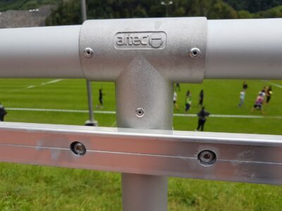 Nieten für Barrieresystem