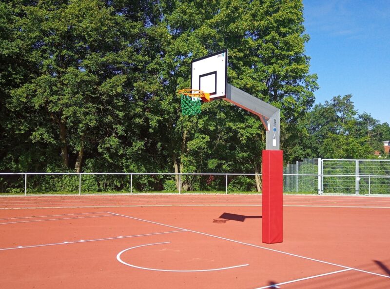 Einmast-Streetballständer aus Alu für Outdoor Einmast-Streetballständer aus Alu für Outdoor