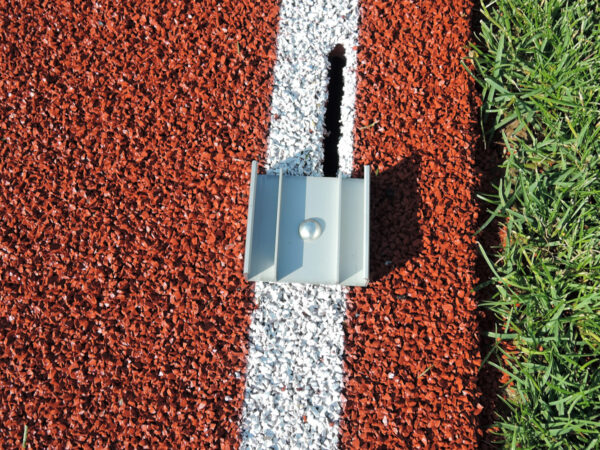 Halterung mit Bohrung für Zarge