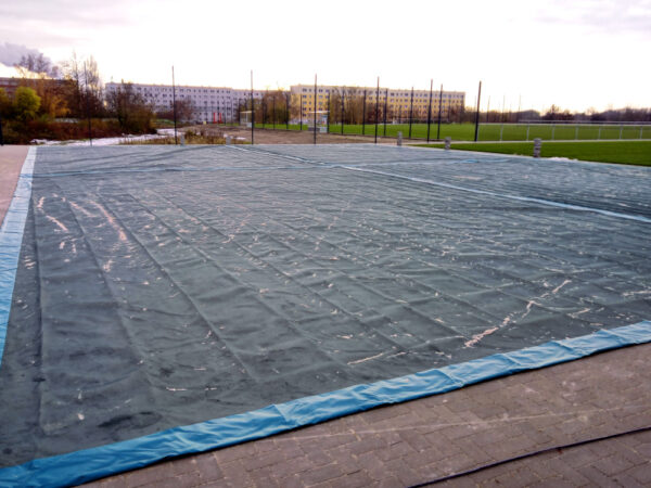 Abdeckplane für Beachvolleyballfelder