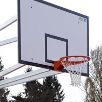 Basketballkorb mit Zielbrett