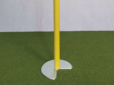 Eckfahne mit Aussparung im Tellerfuß