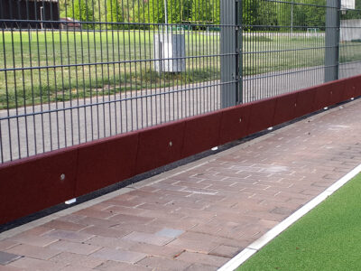 Prallschutzbohle für Hockeyfelder
