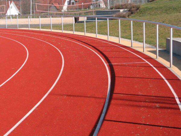 Gebogener Barriereholm