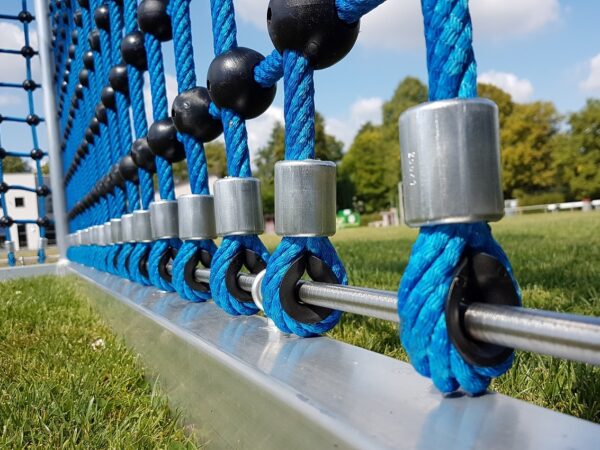 Bolztor Vandalo Mega gegen Vandalismus - Netzdetail