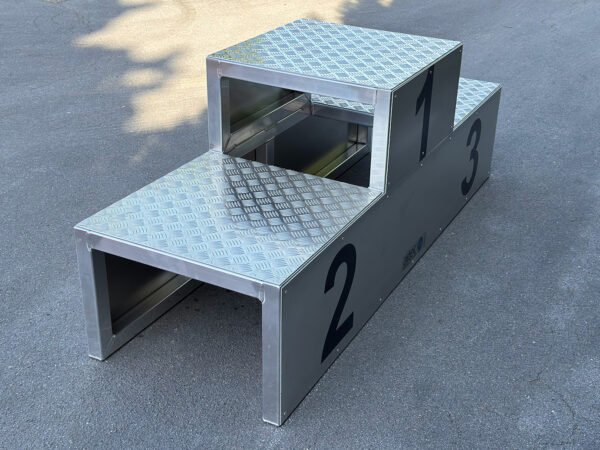 Siegerpodest aus Aluminium