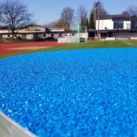 Dreiteiliges Siegerpodest aus Aluminium Granulat Oberfläche