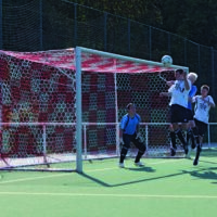 Netz für Fußballtore in rot-weiß