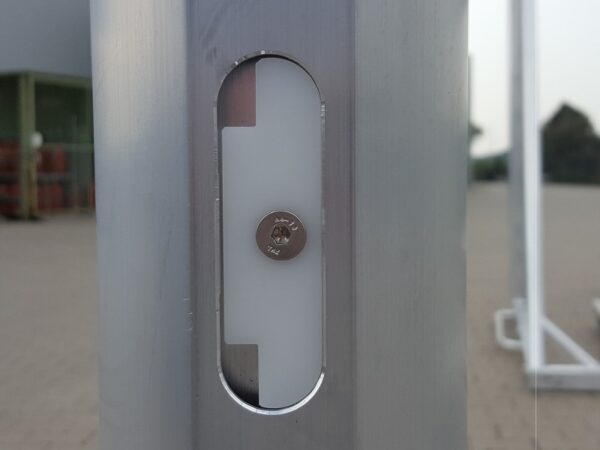 Netzsicherung ARENA für Handballtor-Torlatte