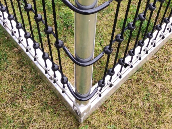 Bolztor VANDALO Mega Light mit 7 mm starkem Herkulesseil mit Stahleinlage als Schutz vor Vandalismus