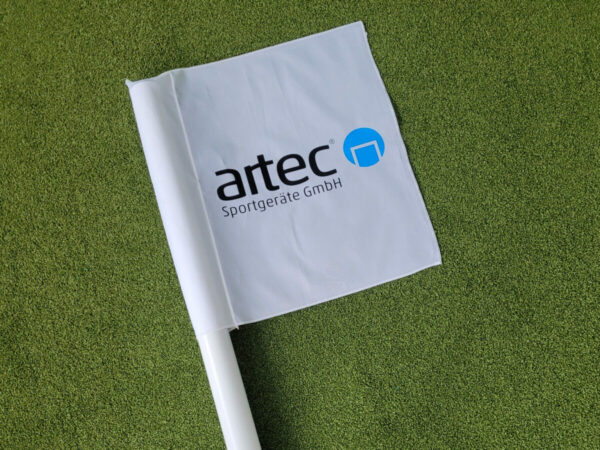 Gratis Eckfahnentuch mit artec-Logo