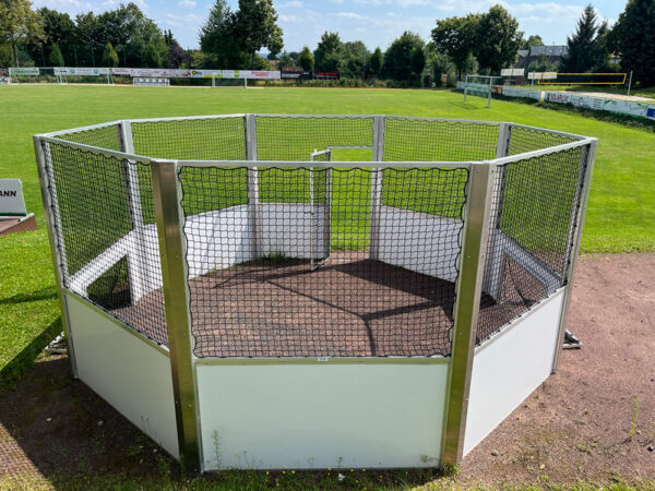 Robuster Fußballkäfig 8-eckig von artec