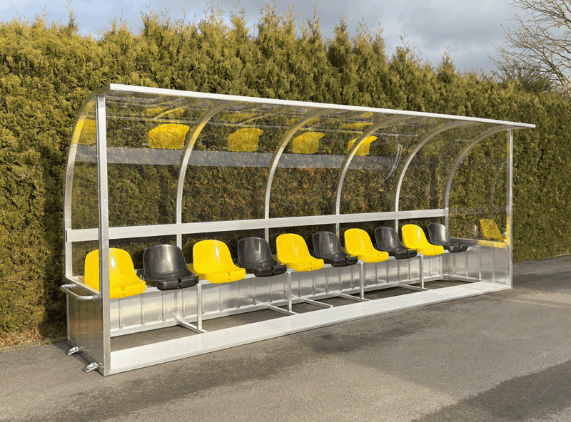 Trainerbank mit Sitzschalen in Vereinsfarben Modell MÜNCHEN